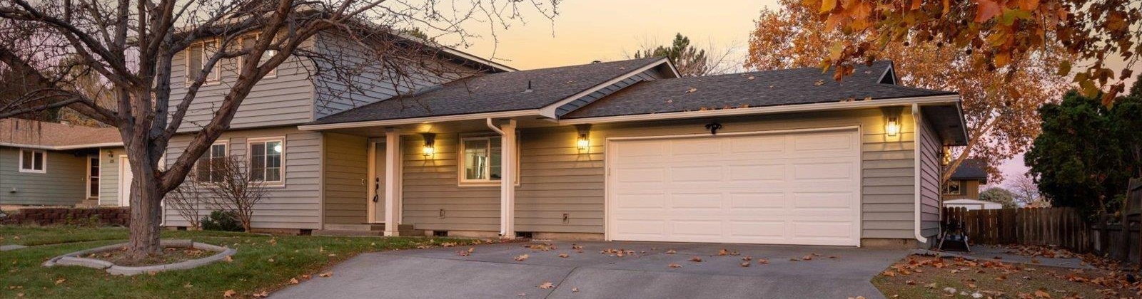 Dove Ln, West Richland, Washington 99353, 4 Bedrooms Bedrooms, 0 ,3 BathroomsBathrooms,Houses,For Sale,Dove Ln,0,289146