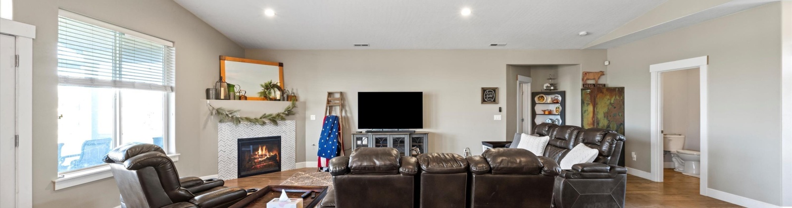 Snively, West Richland, Washington 99353, 3 Bedrooms Bedrooms, 0 ,3 BathroomsBathrooms,Houses,For Sale,Snively,0,289155