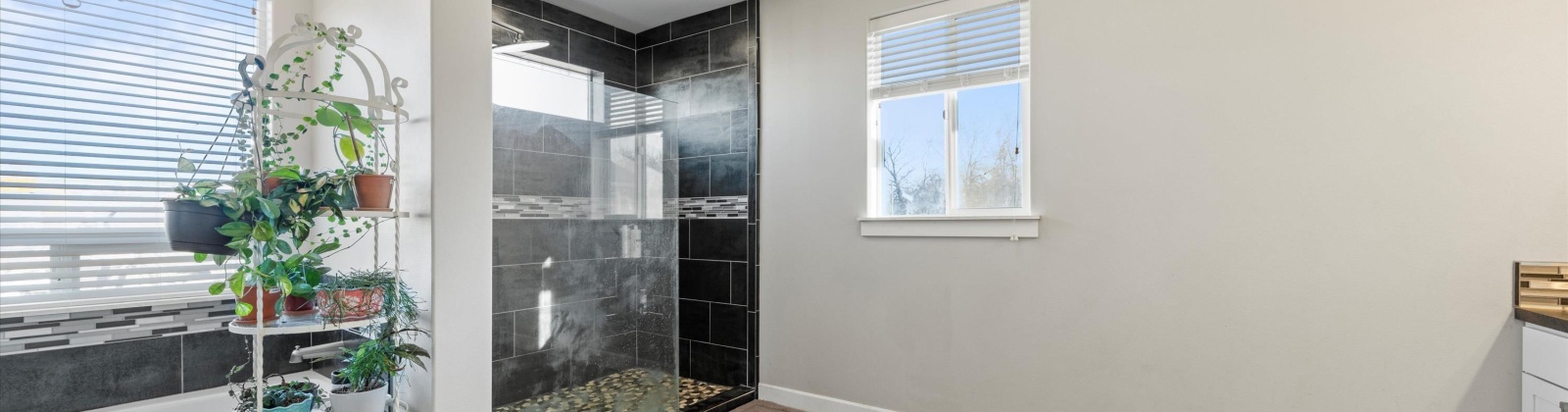 Snively, West Richland, Washington 99353, 3 Bedrooms Bedrooms, 0 ,3 BathroomsBathrooms,Houses,For Sale,Snively,0,289155