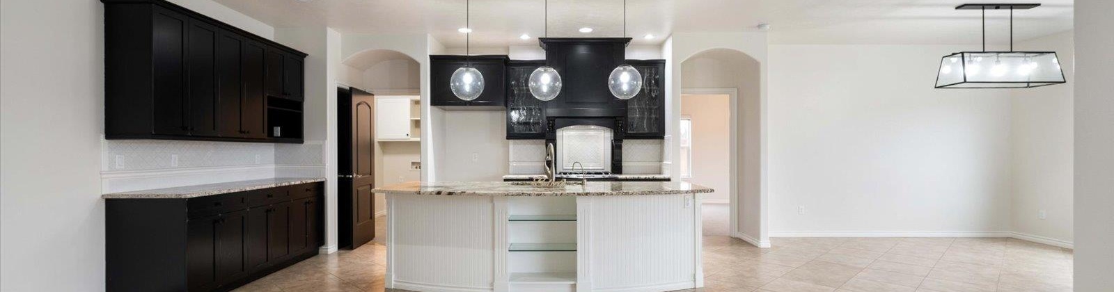 9th Ave, Kennewick, Washington 99336, 4 Bedrooms Bedrooms, 0 ,2 BathroomsBathrooms,Houses,For Sale,9th Ave,0,289165