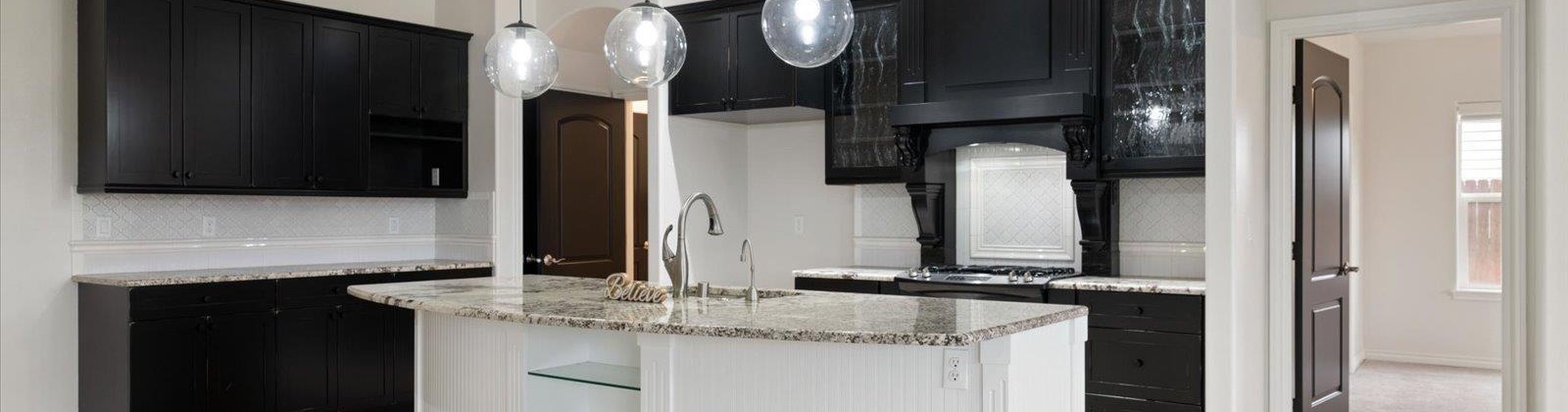 9th Ave, Kennewick, Washington 99336, 4 Bedrooms Bedrooms, 0 ,2 BathroomsBathrooms,Houses,For Sale,9th Ave,0,289165