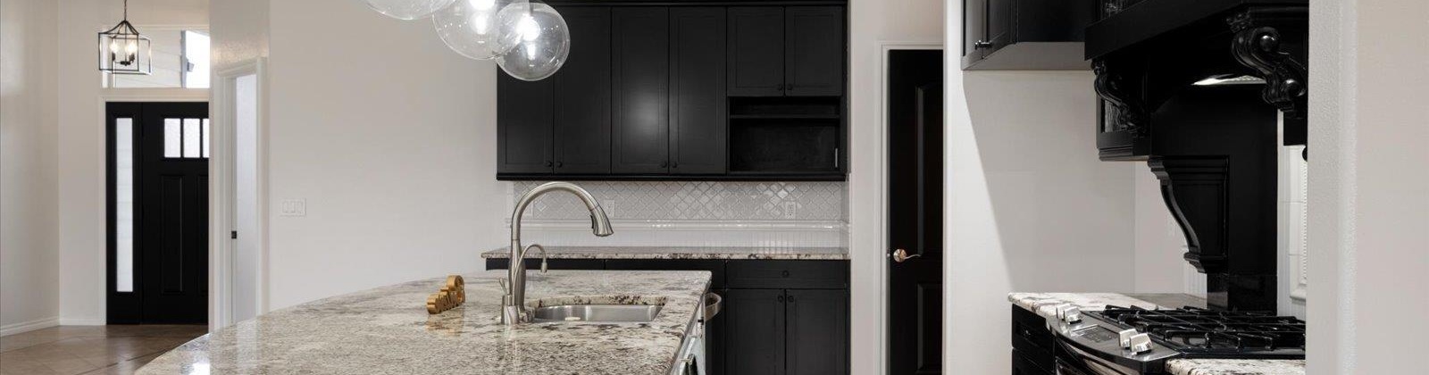 9th Ave, Kennewick, Washington 99336, 4 Bedrooms Bedrooms, 0 ,2 BathroomsBathrooms,Houses,For Sale,9th Ave,0,289165