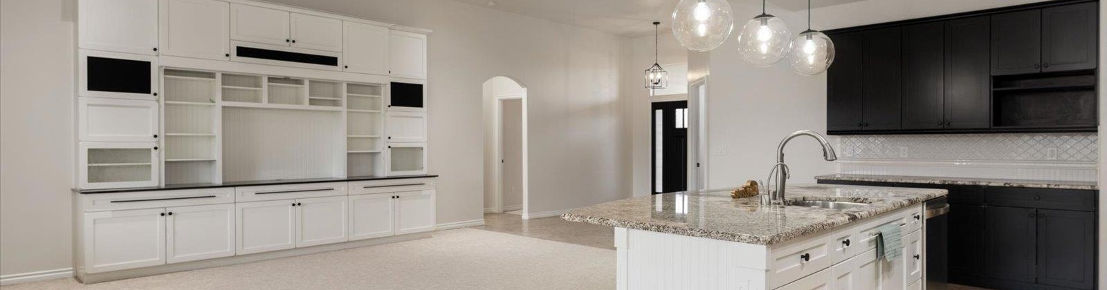 9th Ave, Kennewick, Washington 99336, 4 Bedrooms Bedrooms, 0 ,2 BathroomsBathrooms,Houses,For Sale,9th Ave,0,289165