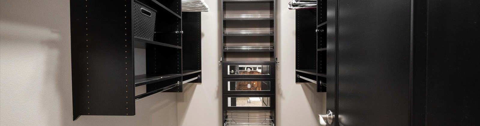 9th Ave, Kennewick, Washington 99336, 4 Bedrooms Bedrooms, 0 ,2 BathroomsBathrooms,Houses,For Sale,9th Ave,0,289165