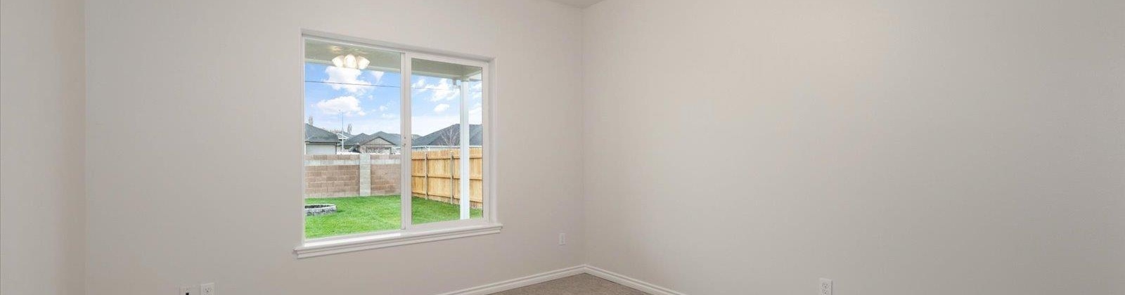 9th Ave, Kennewick, Washington 99336, 4 Bedrooms Bedrooms, 0 ,2 BathroomsBathrooms,Houses,For Sale,9th Ave,0,289165