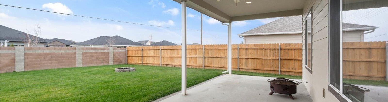 9th Ave, Kennewick, Washington 99336, 4 Bedrooms Bedrooms, 0 ,2 BathroomsBathrooms,Houses,For Sale,9th Ave,0,289165