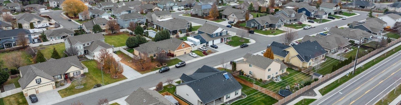 9th Ave, Kennewick, Washington 99336, 4 Bedrooms Bedrooms, 0 ,2 BathroomsBathrooms,Houses,For Sale,9th Ave,0,289165