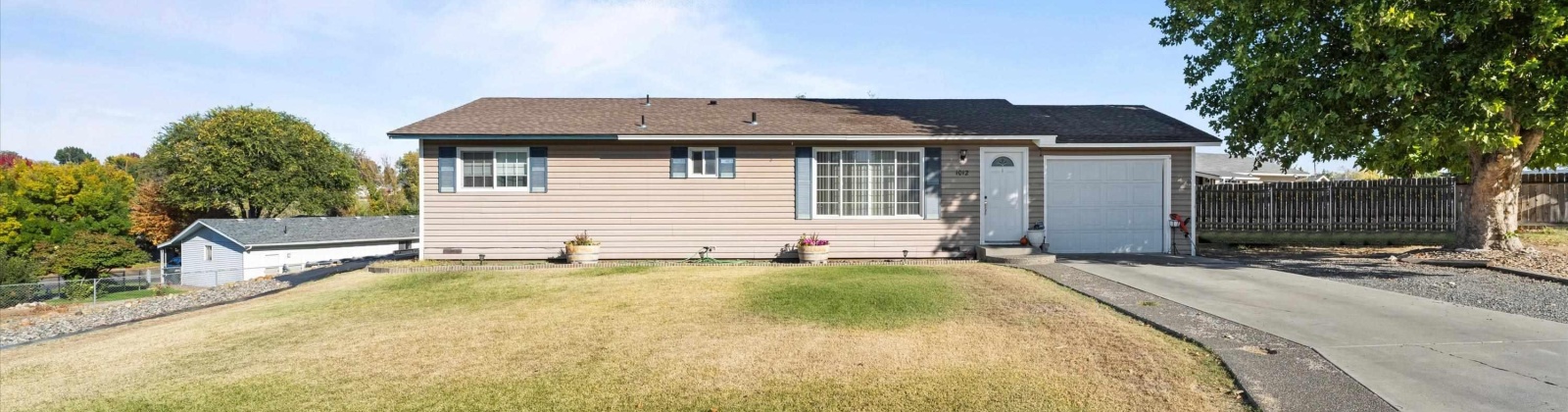 Coach Ct., Grandview, Washington 98930, 3 Bedrooms Bedrooms, 0 ,1 BathroomBathrooms,Houses,For Sale,Coach Ct.,0,288300