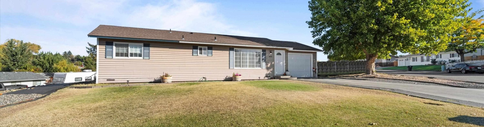 Coach Ct., Grandview, Washington 98930, 3 Bedrooms Bedrooms, 0 ,1 BathroomBathrooms,Houses,For Sale,Coach Ct.,0,288300