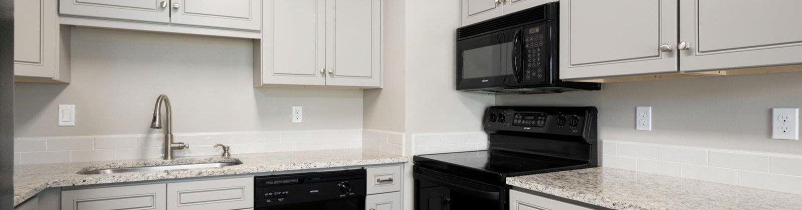 Waverly Place, Kennewick, Washington 99336, 2 Bedrooms Bedrooms, 0 ,1 BathroomBathrooms,For Sale,Waverly Place,0,284092