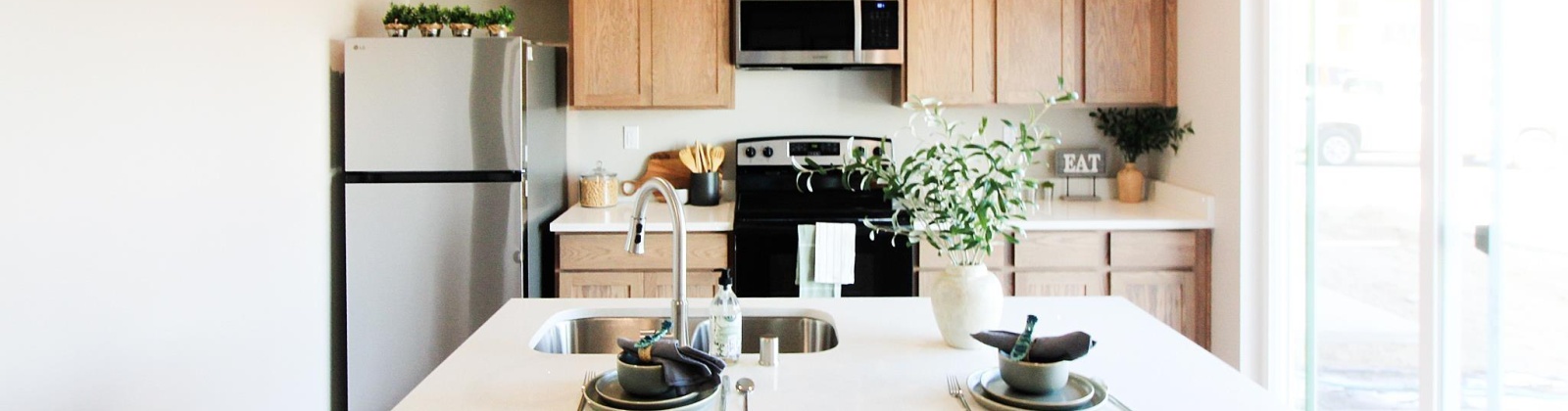 8th Avenue, Othello, Washington 99327, 2 Bedrooms Bedrooms, 0 ,2 BathroomsBathrooms,Commercial,For Rent,8th Avenue,0,285349