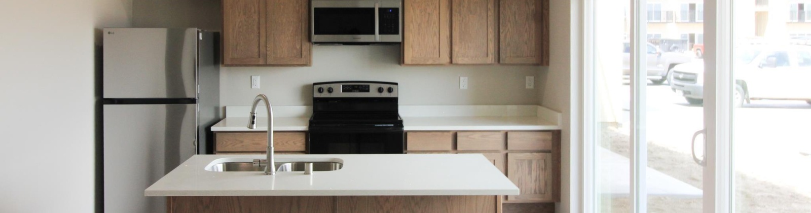 8th Avenue, Othello, Washington 99327, 2 Bedrooms Bedrooms, 0 ,2 BathroomsBathrooms,Commercial,For Rent,8th Avenue,0,285349