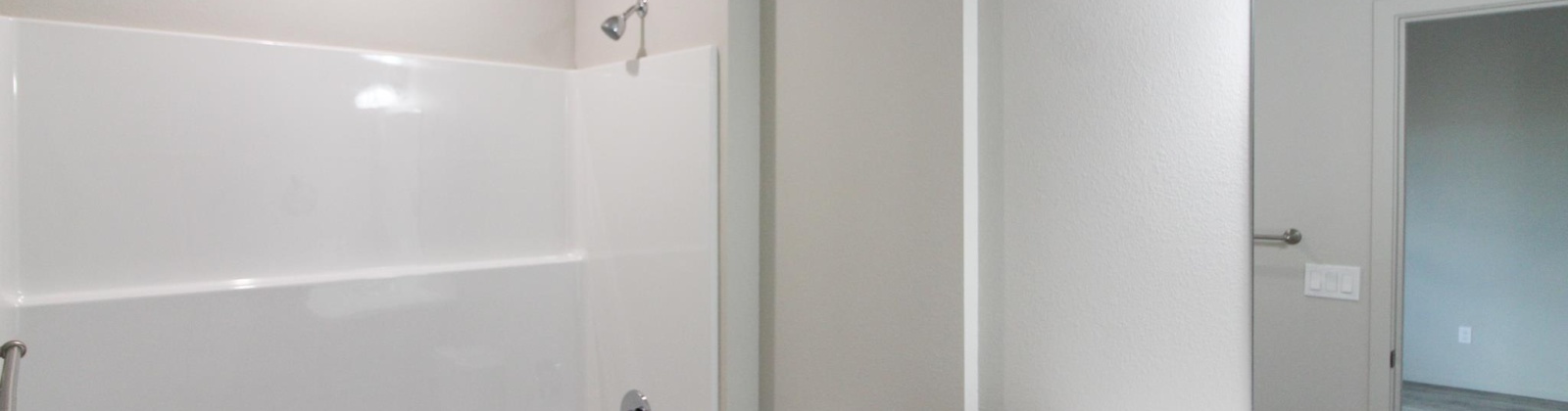 8th Avenue, Othello, Washington 99327, 2 Bedrooms Bedrooms, 0 ,2 BathroomsBathrooms,Commercial,For Rent,8th Avenue,0,285638