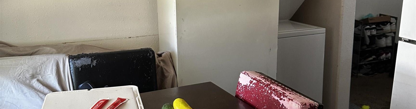 Dawes, Kennewick, Washington 99336, 5 Bedrooms Bedrooms, 0 ,3 BathroomsBathrooms,Multi-family,For Sale,Dawes,0,289170