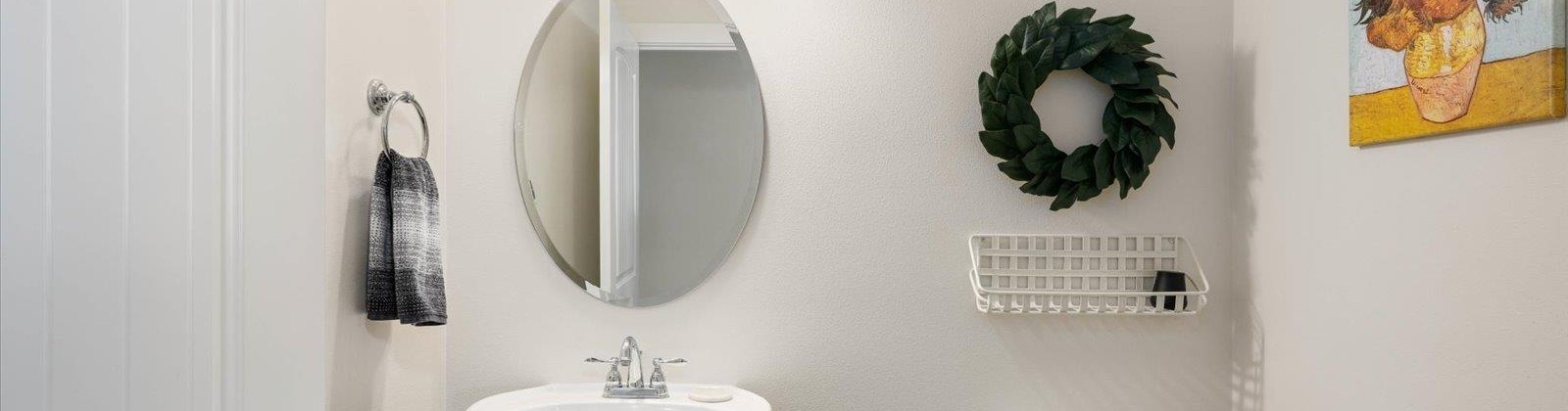 Mathews Dr, Pasco, Washington 99301, 3 Bedrooms Bedrooms, 0 ,3 BathroomsBathrooms,Houses,For Sale,Mathews Dr,0,289176