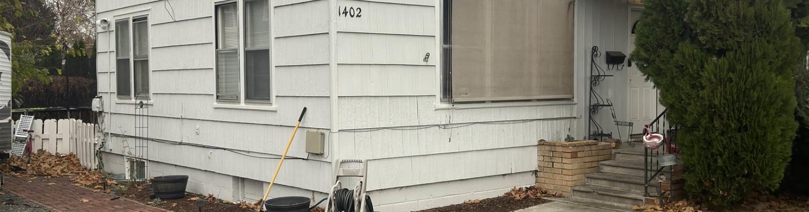 Thayer, Richland, Washington 99354, 7 Bedrooms Bedrooms, 0 ,3 BathroomsBathrooms,Multi-family,For Sale,Thayer,0,289172