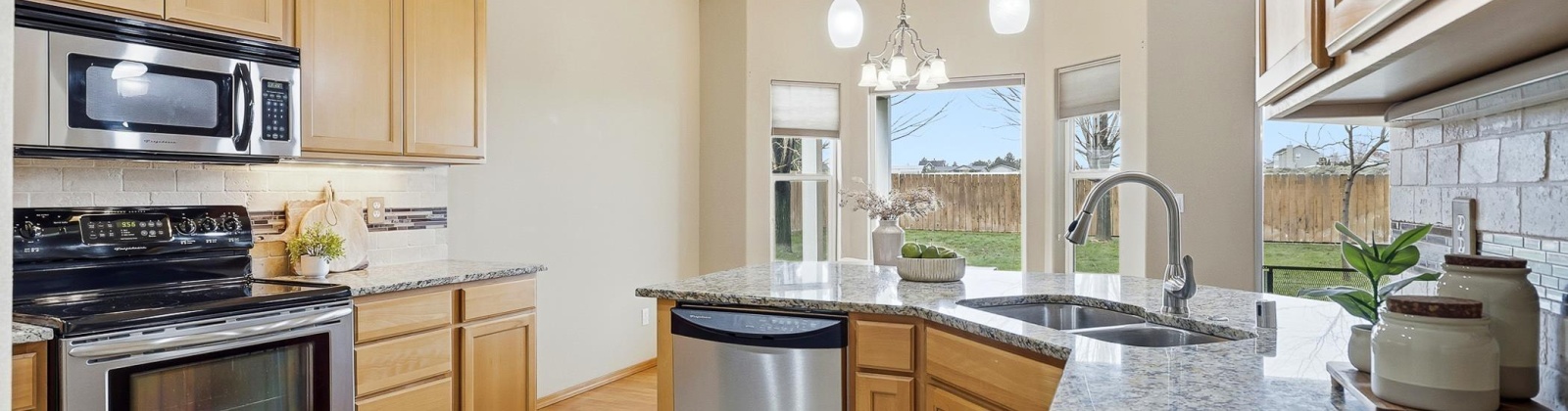 Losino Ave., West Richland, Washington 99353, 4 Bedrooms Bedrooms, 0 ,2 BathroomsBathrooms,Houses,For Sale,Losino Ave.,0,289174