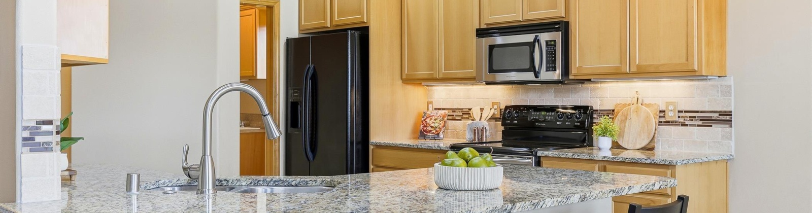 Losino Ave., West Richland, Washington 99353, 4 Bedrooms Bedrooms, 0 ,2 BathroomsBathrooms,Houses,For Sale,Losino Ave.,0,289174