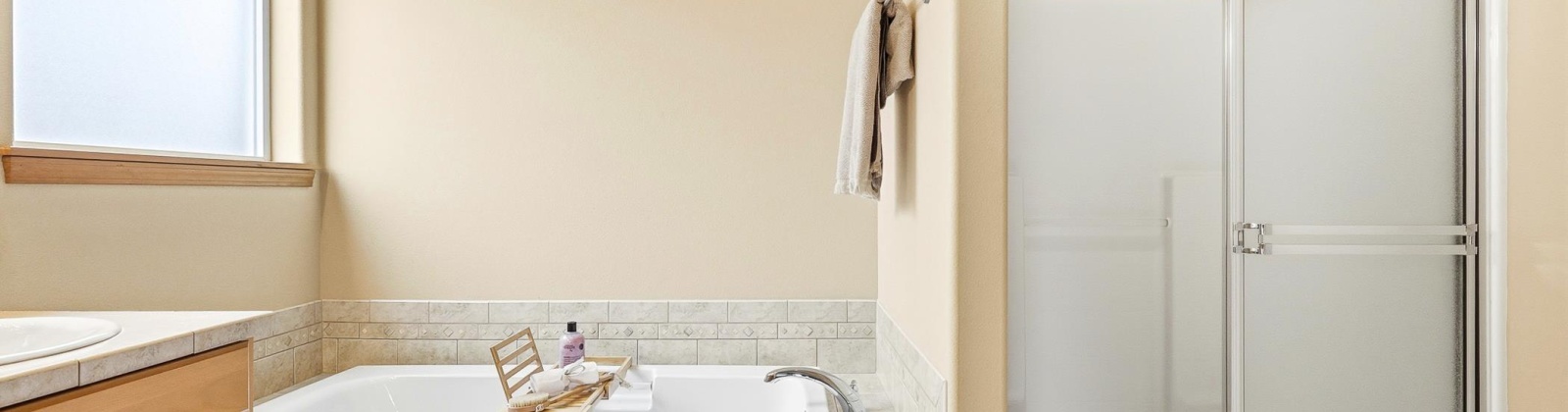 Losino Ave., West Richland, Washington 99353, 4 Bedrooms Bedrooms, 0 ,2 BathroomsBathrooms,Houses,For Sale,Losino Ave.,0,289174