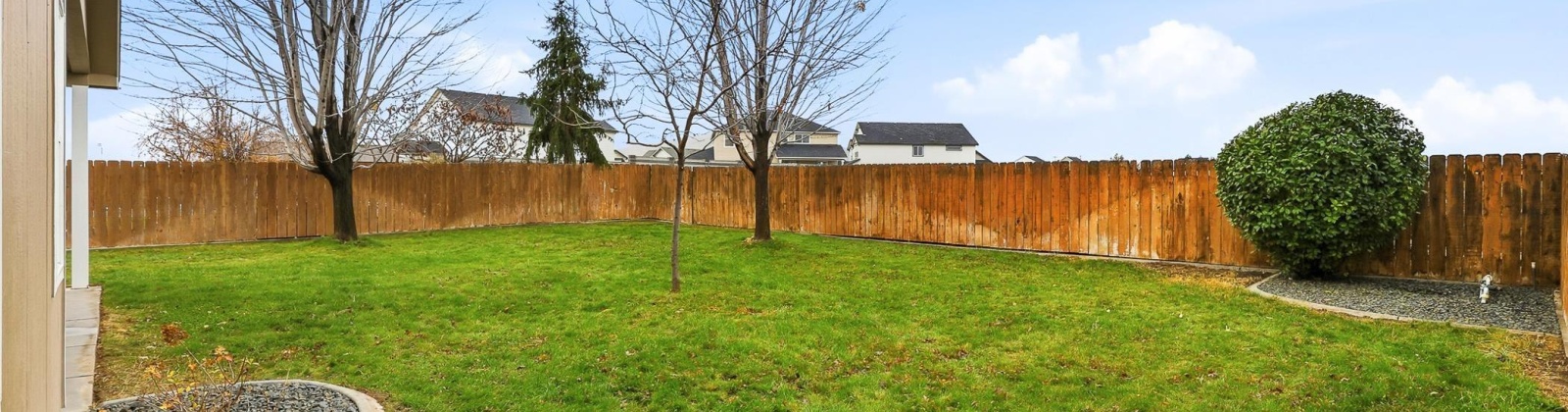 Losino Ave., West Richland, Washington 99353, 4 Bedrooms Bedrooms, 0 ,2 BathroomsBathrooms,Houses,For Sale,Losino Ave.,0,289174