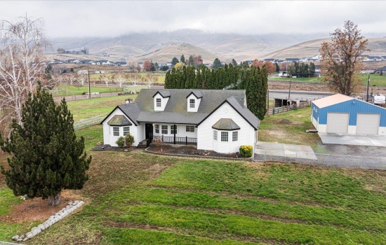 Bennett Ave, Prosser, Washington 99350, 3 Bedrooms Bedrooms, 0 ,2 BathroomsBathrooms,Houses,For Sale,Bennett Ave,0,289179