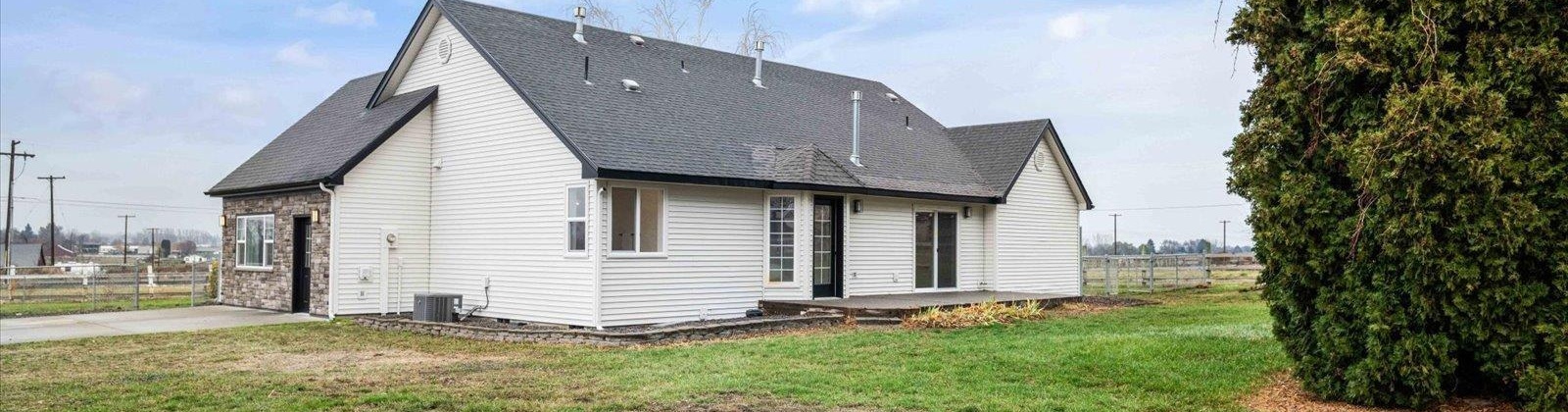 Bennett Ave, Prosser, Washington 99350, 3 Bedrooms Bedrooms, 0 ,2 BathroomsBathrooms,Houses,For Sale,Bennett Ave,0,289179
