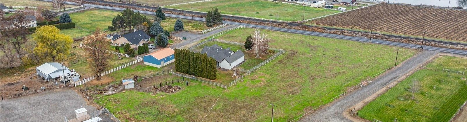 Bennett Ave, Prosser, Washington 99350, 3 Bedrooms Bedrooms, 0 ,2 BathroomsBathrooms,Houses,For Sale,Bennett Ave,0,289179