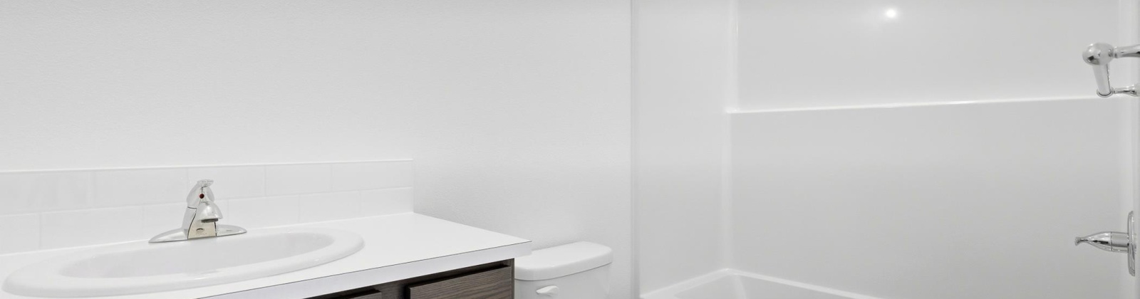 Amberly Ave, Grandview, Washington 98930, 3 Bedrooms Bedrooms, 0 ,2 BathroomsBathrooms,Houses,For Sale,Amberly Ave,0,289199