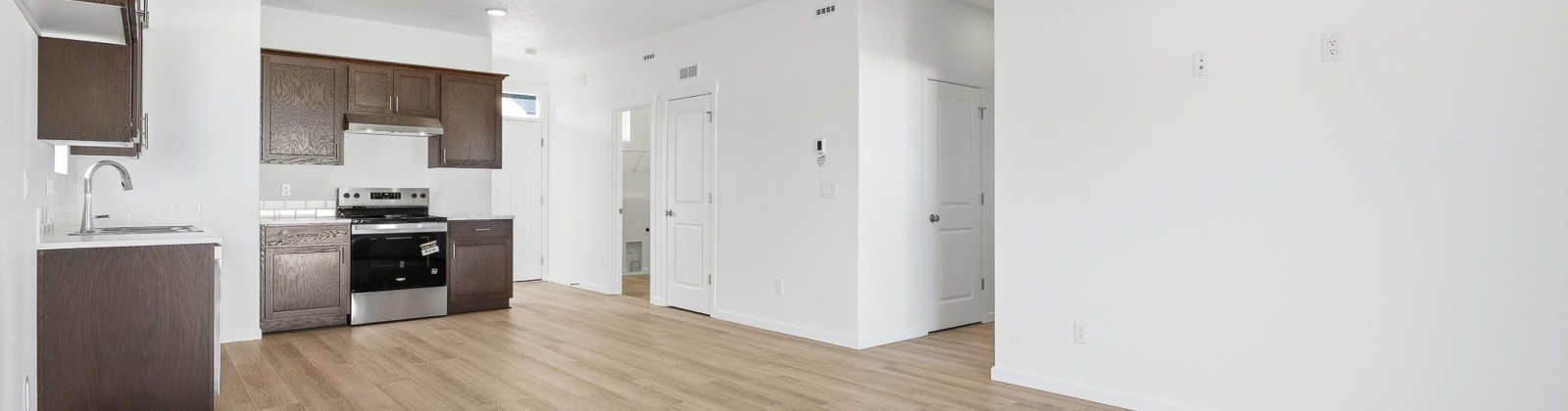 Amberly Ave, Grandview, Washington 98930, 3 Bedrooms Bedrooms, 0 ,2 BathroomsBathrooms,Houses,For Sale,Amberly Ave,0,289199