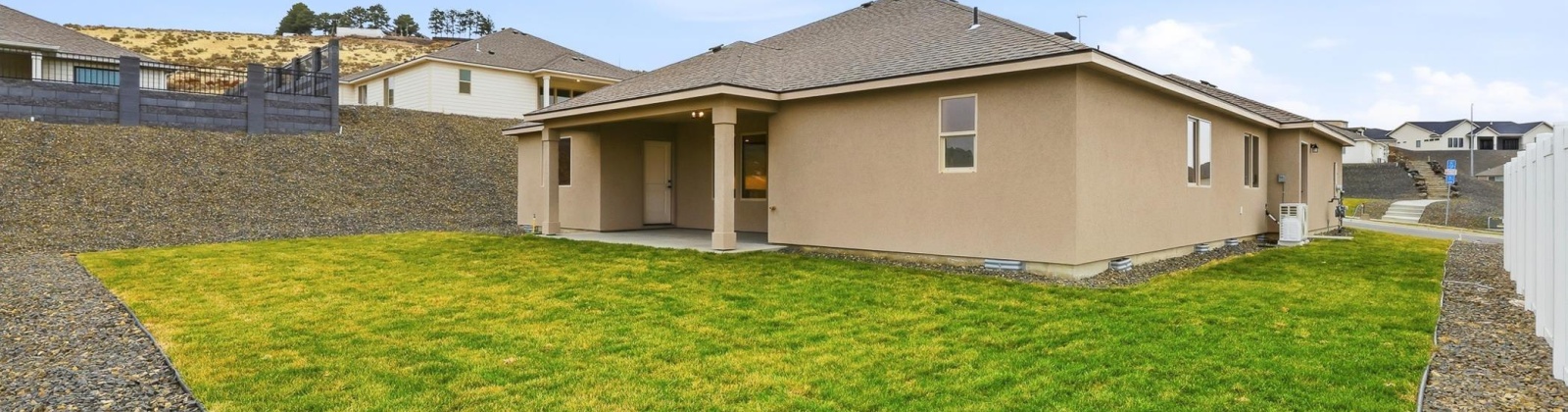 Penn St, Kennewick, Washington 99338, 3 Bedrooms Bedrooms, 0 ,2 BathroomsBathrooms,Houses,For Sale,Penn St,0,289194