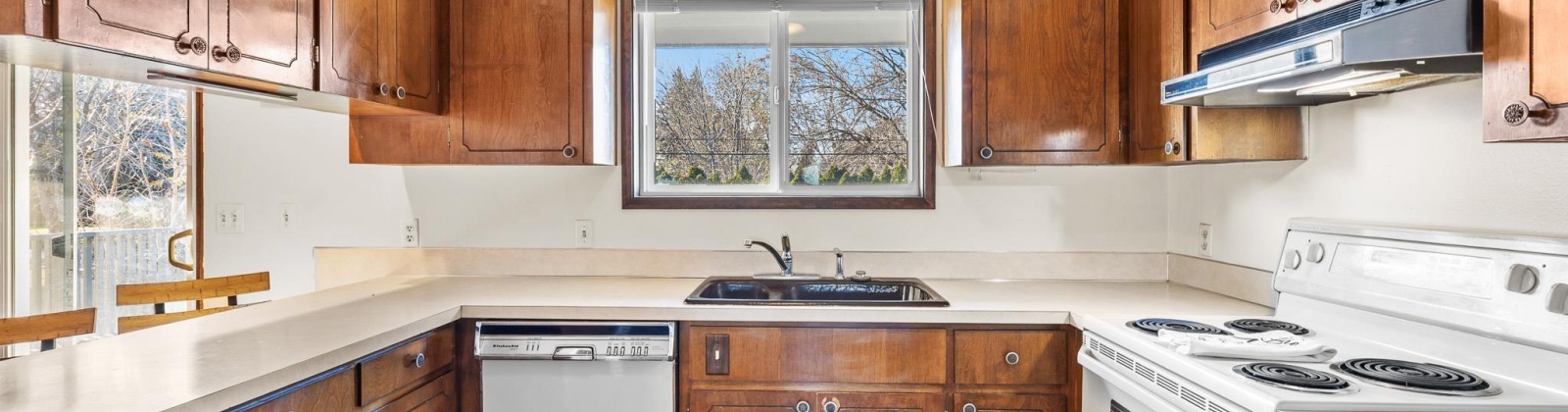 Cascade St, Kennewick, Washington 99337, 3 Bedrooms Bedrooms, 0 ,3 BathroomsBathrooms,Houses,For Sale,Cascade St,0,289210