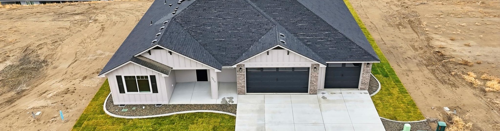 Thebes St., West Richland, Washington 99353, 3 Bedrooms Bedrooms, 0 ,2 BathroomsBathrooms,Houses,For Sale,Thebes St.,0,289201