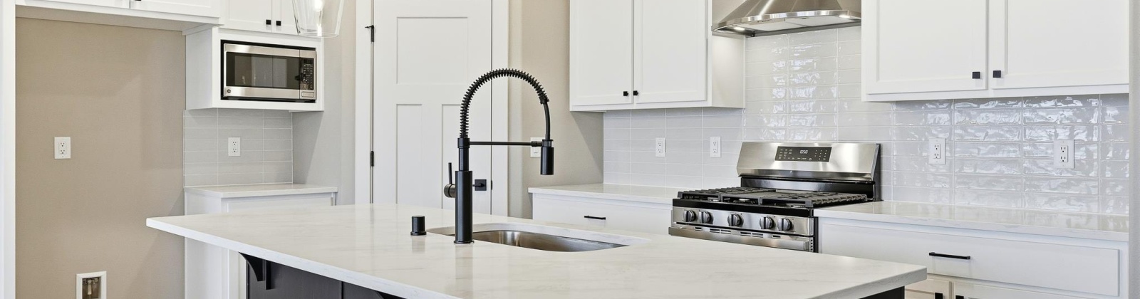 Thebes St., West Richland, Washington 99353, 3 Bedrooms Bedrooms, 0 ,2 BathroomsBathrooms,Houses,For Sale,Thebes St.,0,289201