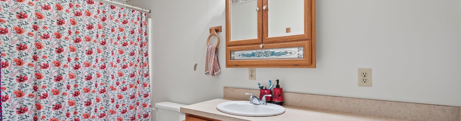 4th, Eltopia, Washington 99330, 4 Bedrooms Bedrooms, 0 ,2 BathroomsBathrooms,Houses,For Sale,4th,0,289200