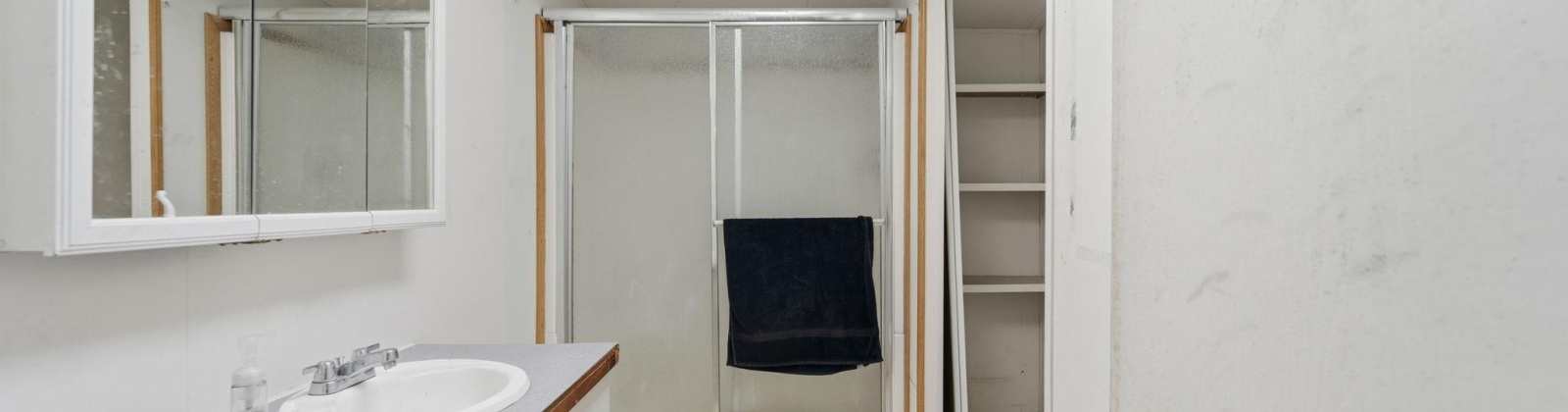 Canyon Ave., Kennewick, Washington 99336, 3 Bedrooms Bedrooms, 0 ,2 BathroomsBathrooms,Manufactured Homes,For Sale,Canyon Ave.,0,289220