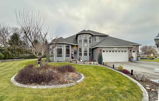 Dradie St, Pasco, Washington 99301, 4 Bedrooms Bedrooms, 0 ,3 BathroomsBathrooms,Houses,For Sale,Dradie St,0,289226