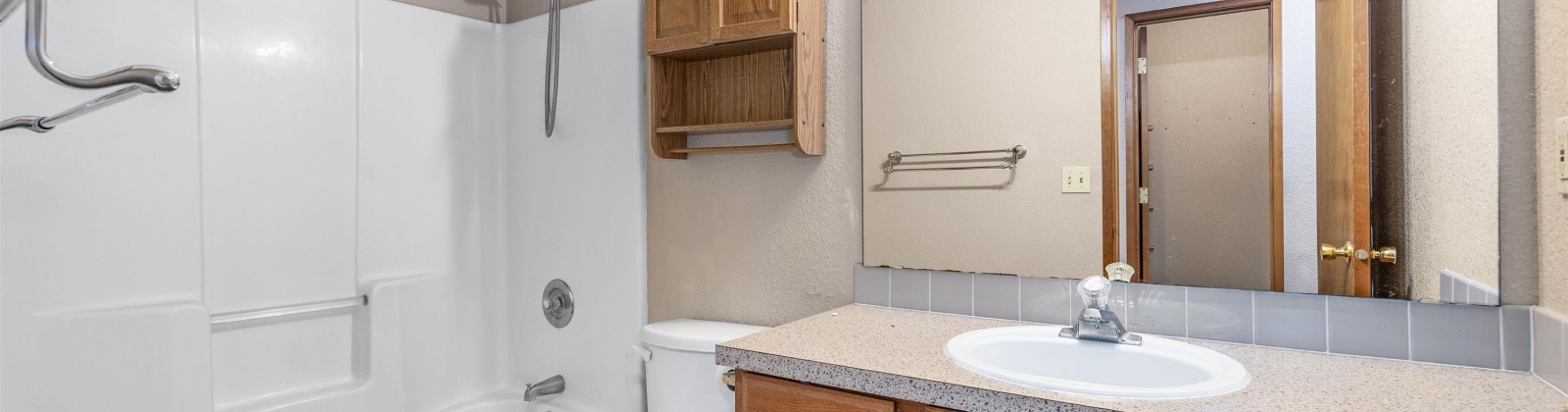 John Day Place, Kennewick, Washington 99336, 3 Bedrooms Bedrooms, 0 ,3 BathroomsBathrooms,Houses,For Sale,John Day Place,0,289221