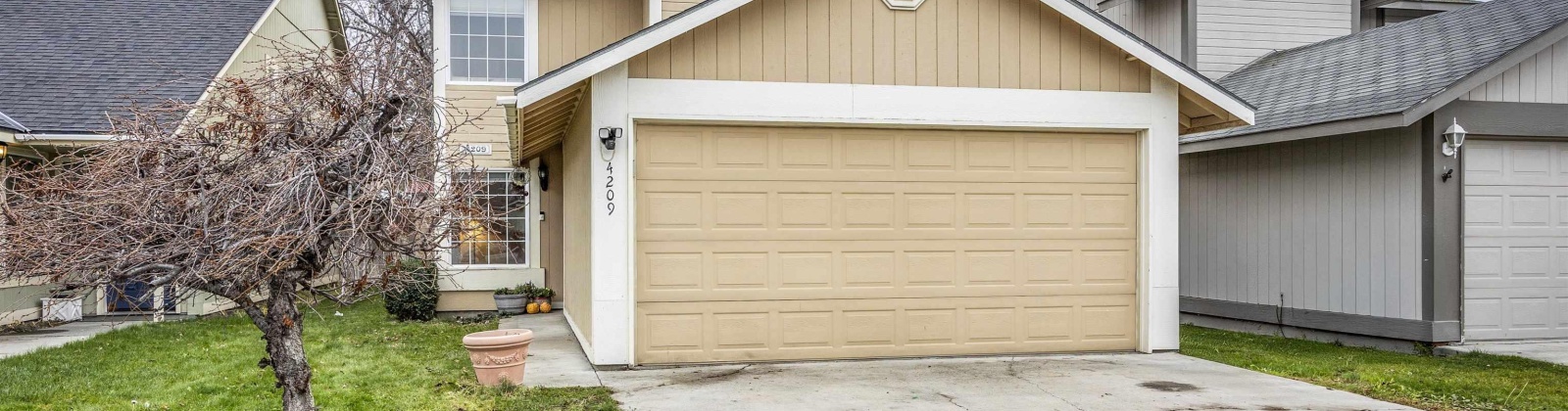 John Day Place, Kennewick, Washington 99336, 3 Bedrooms Bedrooms, 0 ,3 BathroomsBathrooms,Houses,For Sale,John Day Place,0,289221