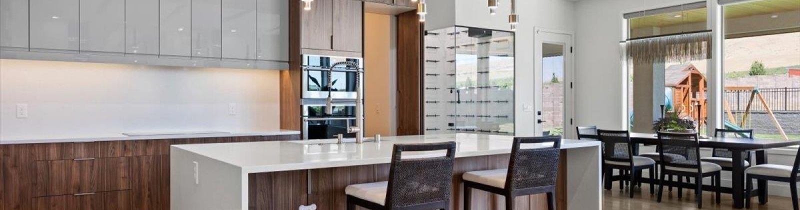 Highview St, Richland, Washington 99352, 5 Bedrooms Bedrooms, 0 ,3 BathroomsBathrooms,Houses,For Sale,Highview St,0,286716