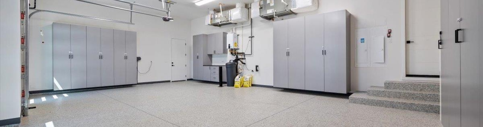 Highview St, Richland, Washington 99352, 5 Bedrooms Bedrooms, 0 ,3 BathroomsBathrooms,Houses,For Sale,Highview St,0,286716