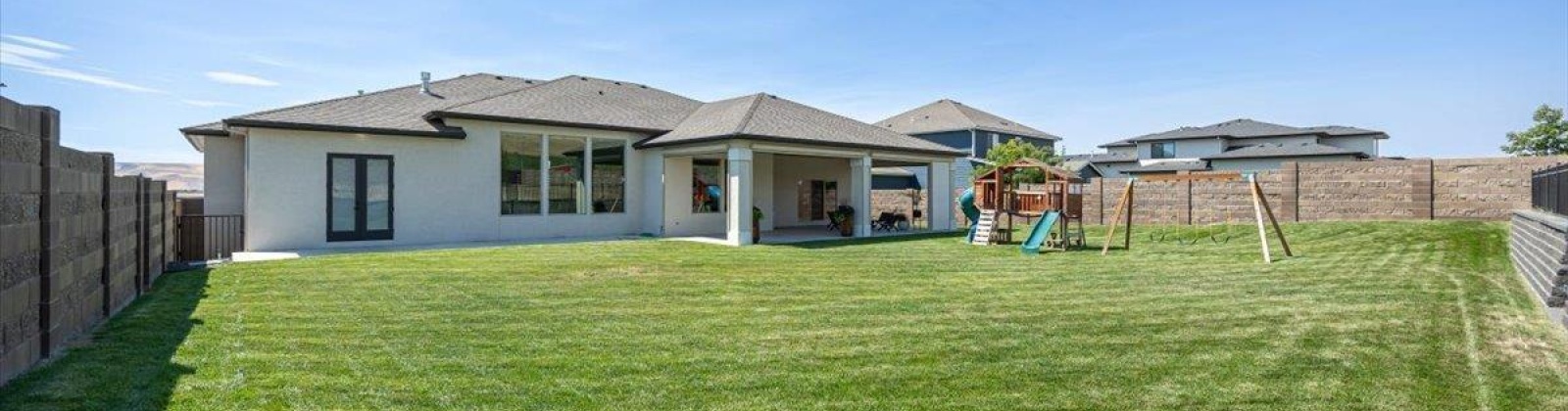 Highview St, Richland, Washington 99352, 5 Bedrooms Bedrooms, 0 ,3 BathroomsBathrooms,Houses,For Sale,Highview St,0,286716