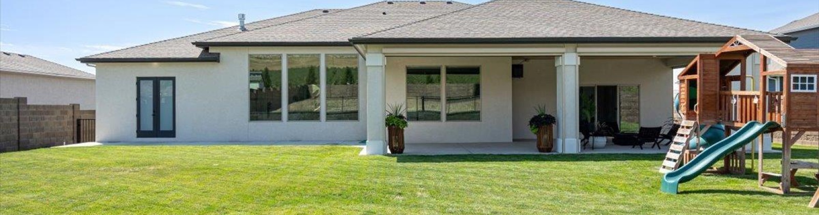 Highview St, Richland, Washington 99352, 5 Bedrooms Bedrooms, 0 ,3 BathroomsBathrooms,Houses,For Sale,Highview St,0,286716