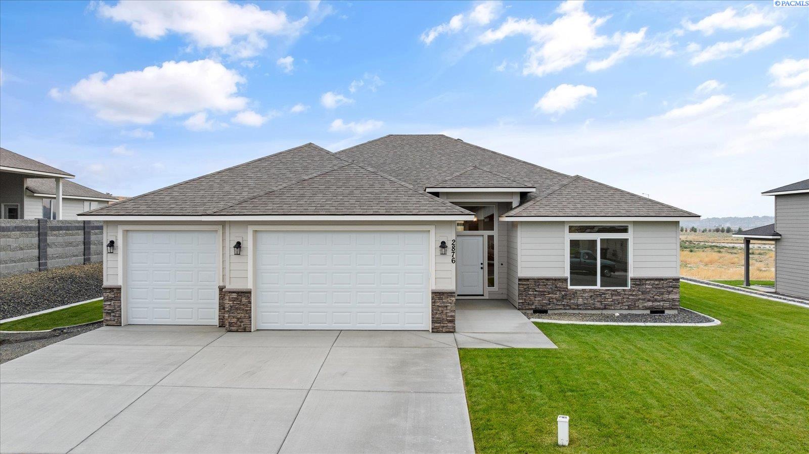 Belfair Pl., Kennewick, Washington 99338, 4 Bedrooms Bedrooms, 0 ,2 BathroomsBathrooms,Houses,For Sale,Belfair Pl.,0,289232