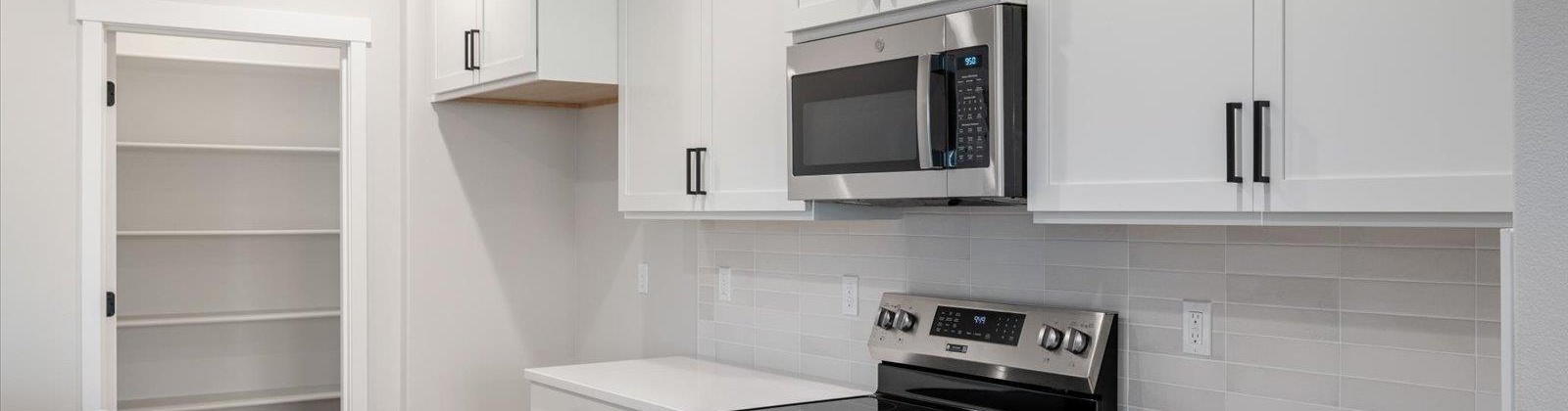 Belfair Pl., Kennewick, Washington 99338, 4 Bedrooms Bedrooms, 0 ,2 BathroomsBathrooms,Houses,For Sale,Belfair Pl.,0,289232