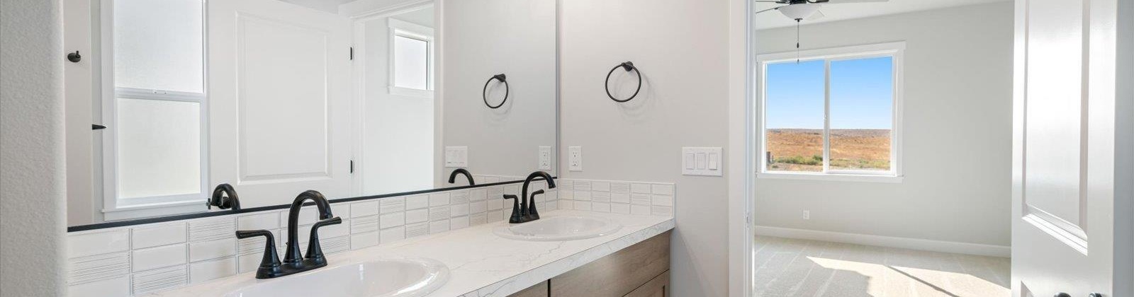 Belfair Pl., Kennewick, Washington 99338, 4 Bedrooms Bedrooms, 0 ,2 BathroomsBathrooms,Houses,For Sale,Belfair Pl.,0,289232