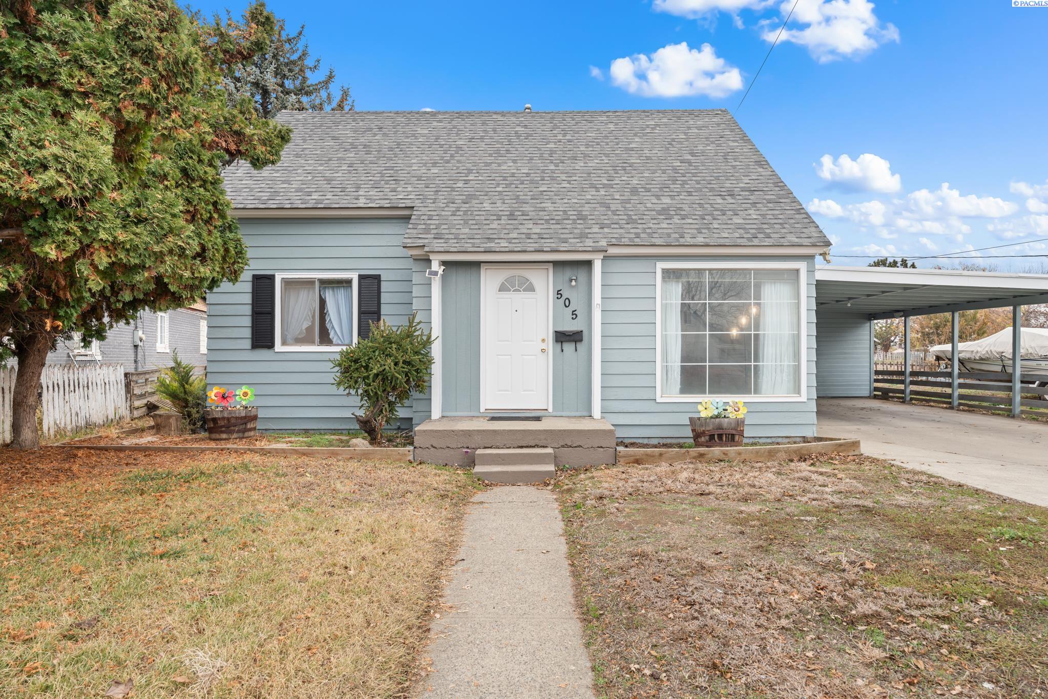 12th St, Sunnyside, Washington 98944, 4 Bedrooms Bedrooms, 0 ,1 BathroomBathrooms,Houses,For Sale,12th St,0,289234