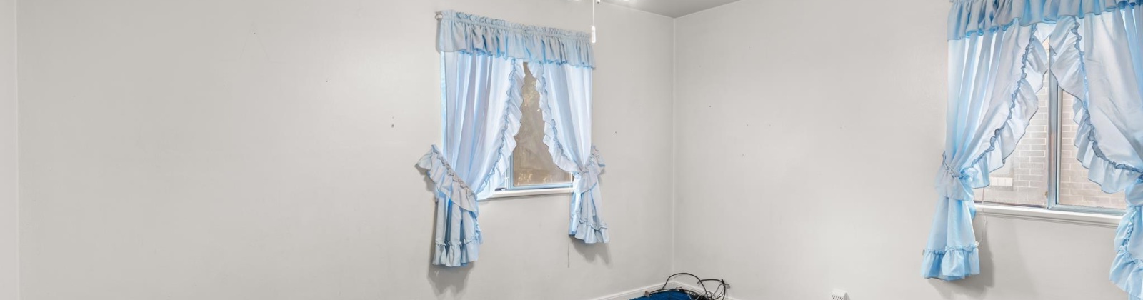 12th St, Sunnyside, Washington 98944, 4 Bedrooms Bedrooms, 0 ,1 BathroomBathrooms,Houses,For Sale,12th St,0,289234