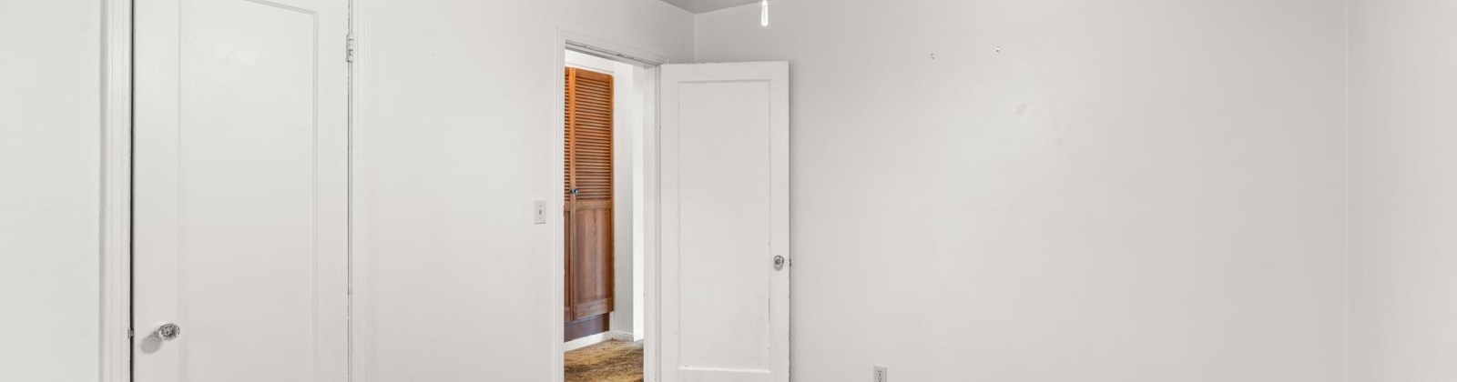 12th St, Sunnyside, Washington 98944, 4 Bedrooms Bedrooms, 0 ,1 BathroomBathrooms,Houses,For Sale,12th St,0,289234