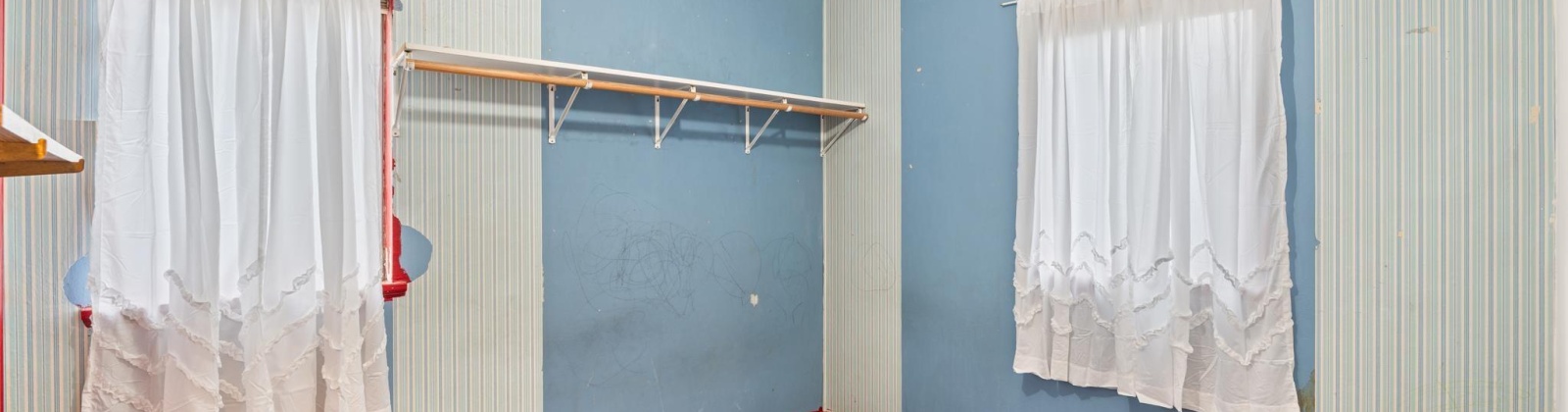 12th St, Sunnyside, Washington 98944, 4 Bedrooms Bedrooms, 0 ,1 BathroomBathrooms,Houses,For Sale,12th St,0,289234