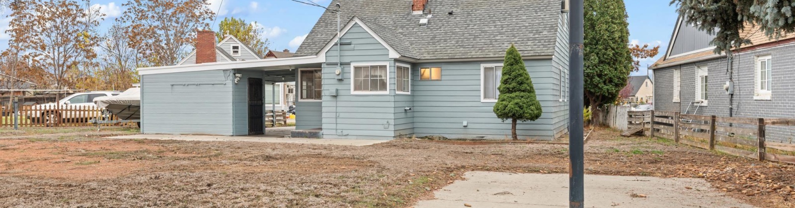 12th St, Sunnyside, Washington 98944, 4 Bedrooms Bedrooms, 0 ,1 BathroomBathrooms,Houses,For Sale,12th St,0,289234